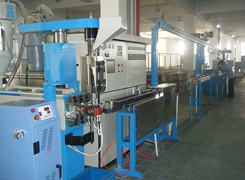 Chemical foaming extrduer line - Extruder Equipment - SUZHOU HIGHLAND ...